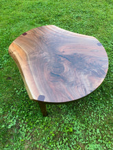 Load image into Gallery viewer, Coffee table