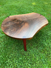 Load image into Gallery viewer, Coffee table